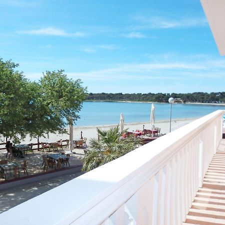 Apartments Mark - 10 M From Sea Медулин Экстерьер фото
